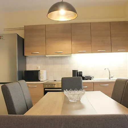 Apartment Alkinoos -inspiring Living In Meteora -3bd Kalambaka