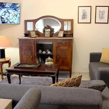 Alkinoos -inspiring Living In Meteora -3bd 칼람파카
